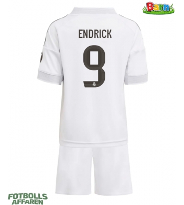 Real Madrid Endrick #9 Hemmaställ Barn 2025-26 Kortärmad (+ Korta byxor)